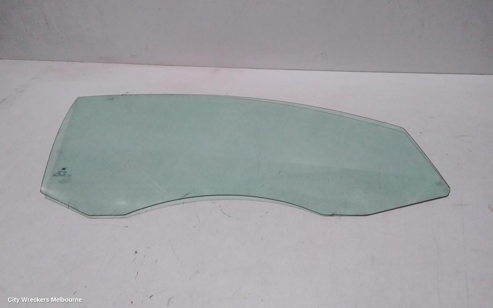 VOLKSWAGEN PASSAT RIGHT FRONT DOOR WINDOW, 3C/MK6 B6-B7, SEDAN/WAGON, 03/2006 - 05/2015