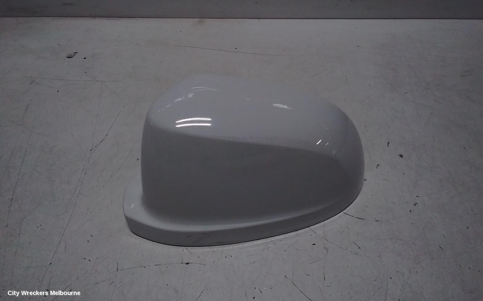 LDV G10 LEFT DOOR MIRROR, SV7A, W/ MANUAL FOLD, NON CAMERA TYPE, COLOUR CODED, WAGON, 04/2015 - 08/2022