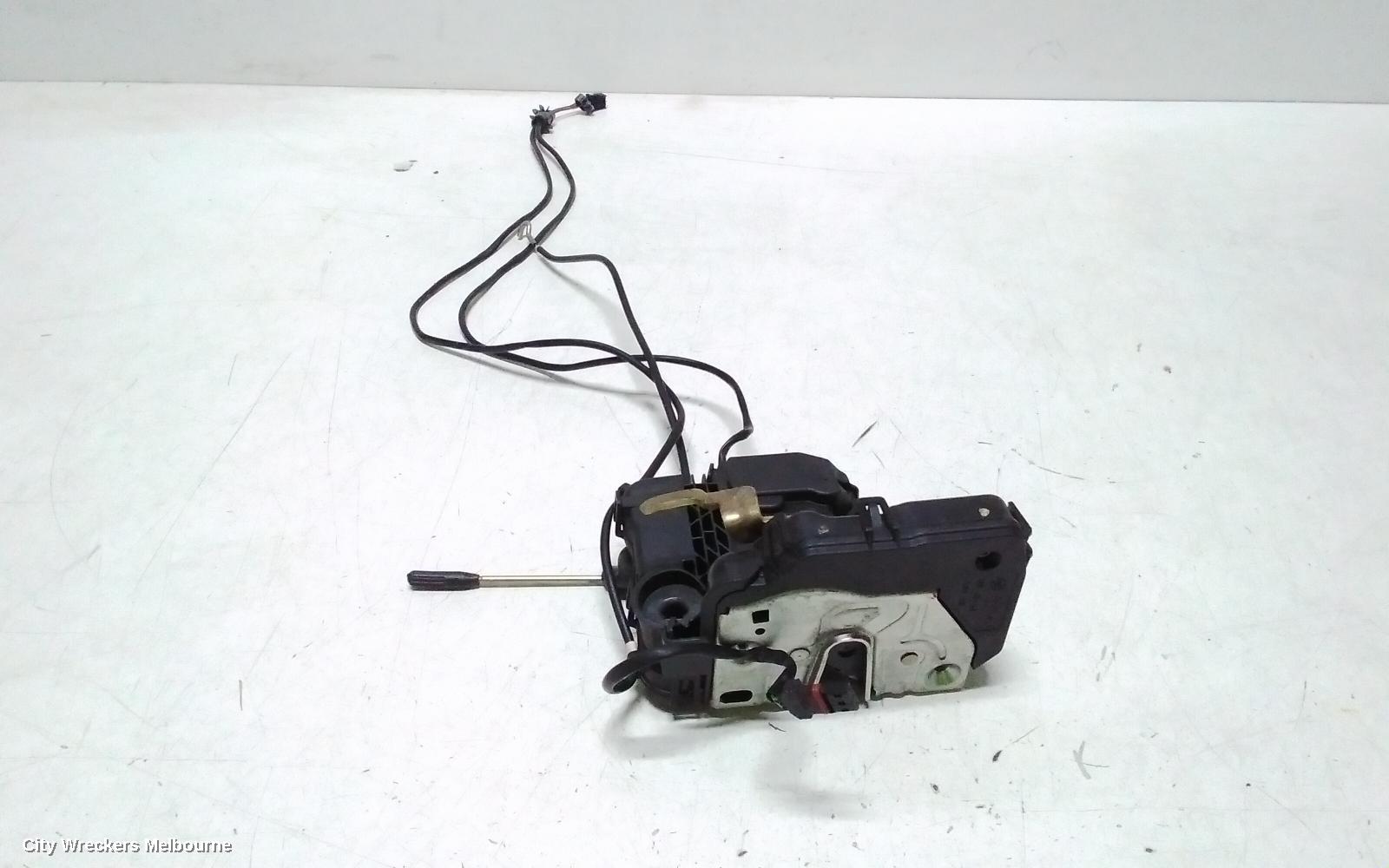 MERCEDES C CLASS DOOR/BOOT/GATE LOCK, RIGHT FRONT DOOR LOCK, W203/S203, SEDAN/WAGON, 11/2000 - 06/2007