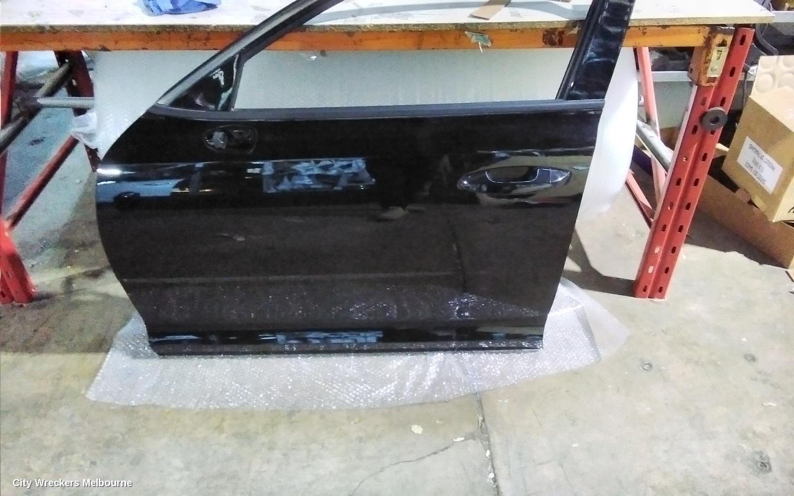 KIA STINGER LEFT FRONT DOOR, CK, 06/2017 - 04/2023