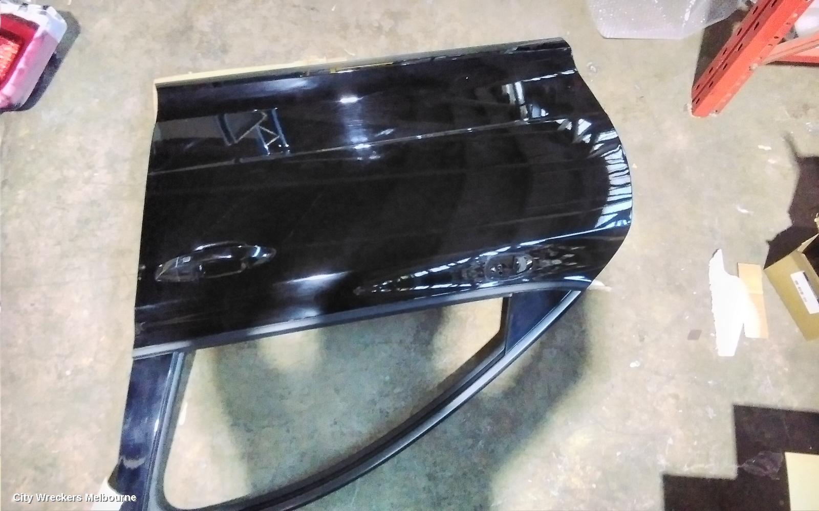 KIA STINGER LEFT FRONT DOOR, CK, 06/2017 - 04/2023