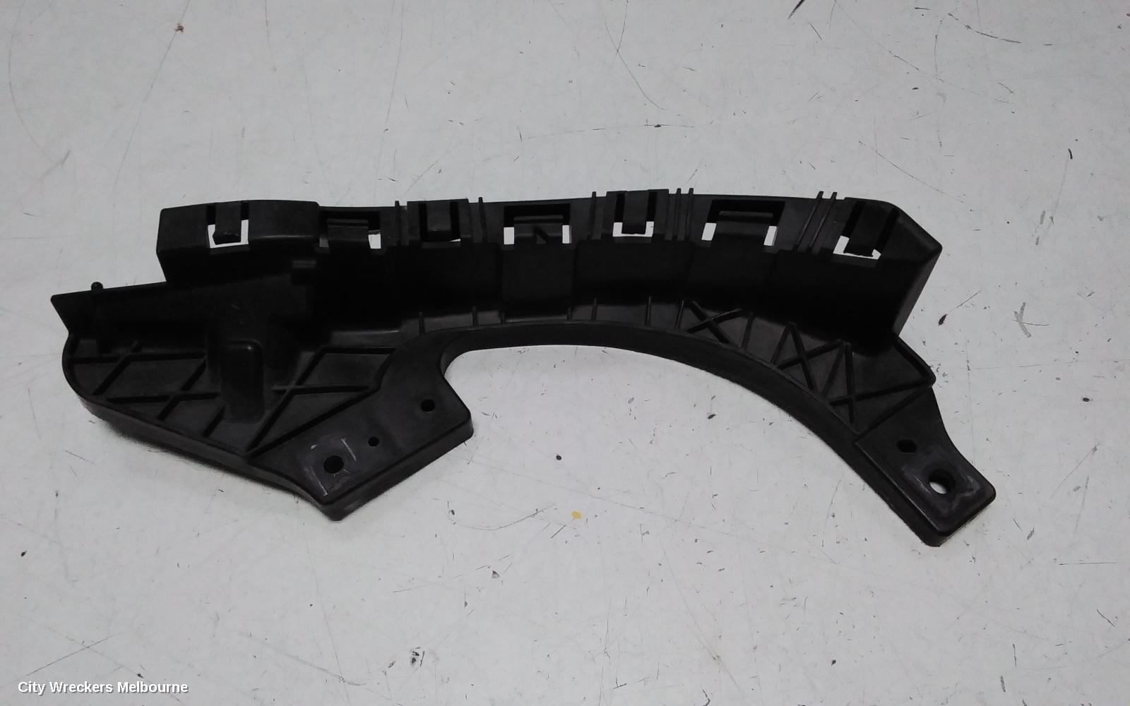 SUBARU FORESTER, SH, 03/2008 - 08/2012, RH HEADLAMP BRACKET : 143487