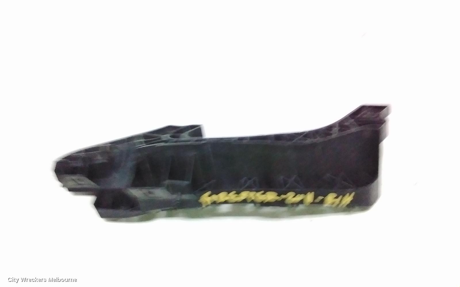 SUBARU FORESTER, SH, 03/2008 - 08/2012, RH HEADLAMP BRACKET : 143487