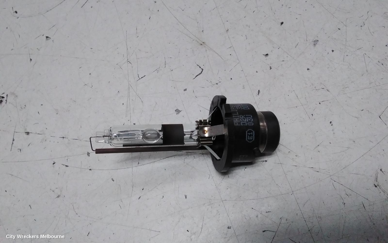 SUBARU FORESTER RIGHT HEADLAMP, SH, XENON TYPE, XT, 02/2008 - 12/2012