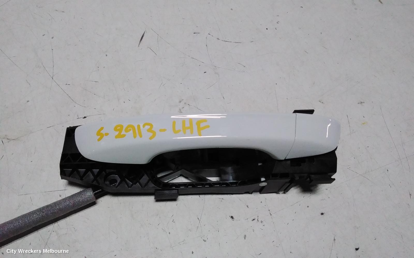VOLKSWAGEN POLO DOOR HANDLE, AE, LH FRONT, OUTER, W/ KEYLESS TYPE, 02/2022 ONWARDS