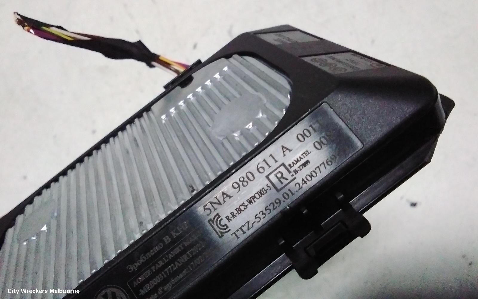 VOLKSWAGEN POLO, AW, 09/2017 ONWARDS, WAIRLESS CHARGER : 143533