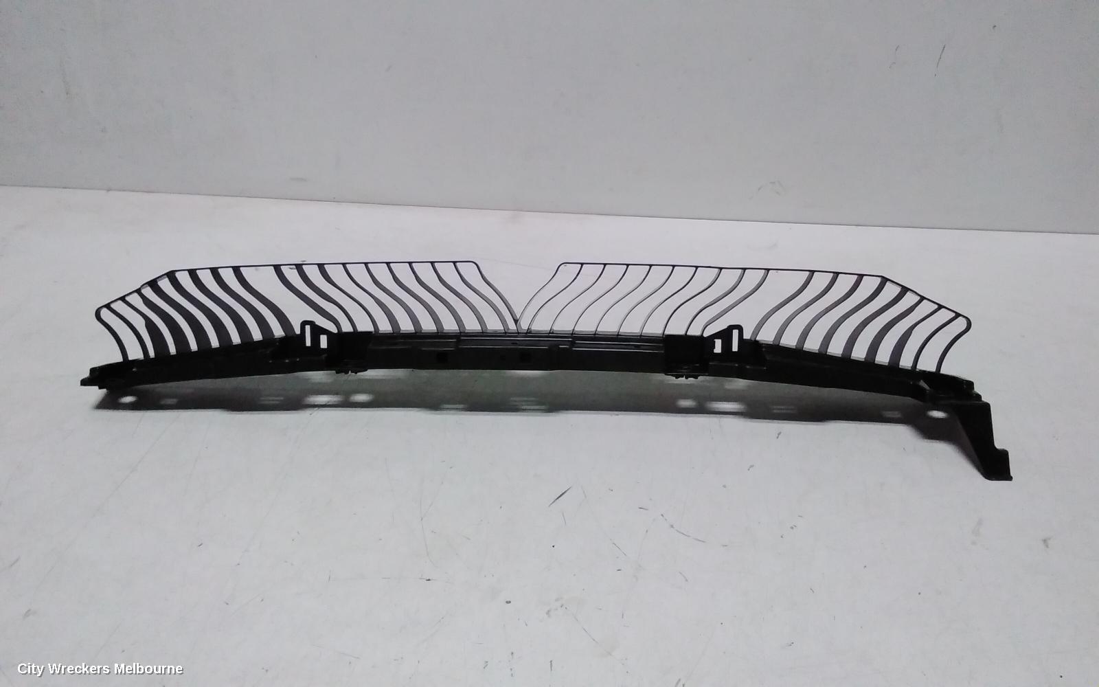 VOLKSWAGEN POLO, AW, 09/2017 ONWARDS, CENTER REAR BAR BRAKET: 143534
