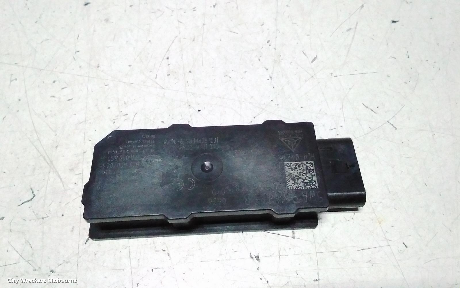 VOLKSWAGEN GOLF, GEN 8, 09/2020 ONWARDS, 5WA962133B AERIAL KEYLESS ENTRY ANTENNA: 143560