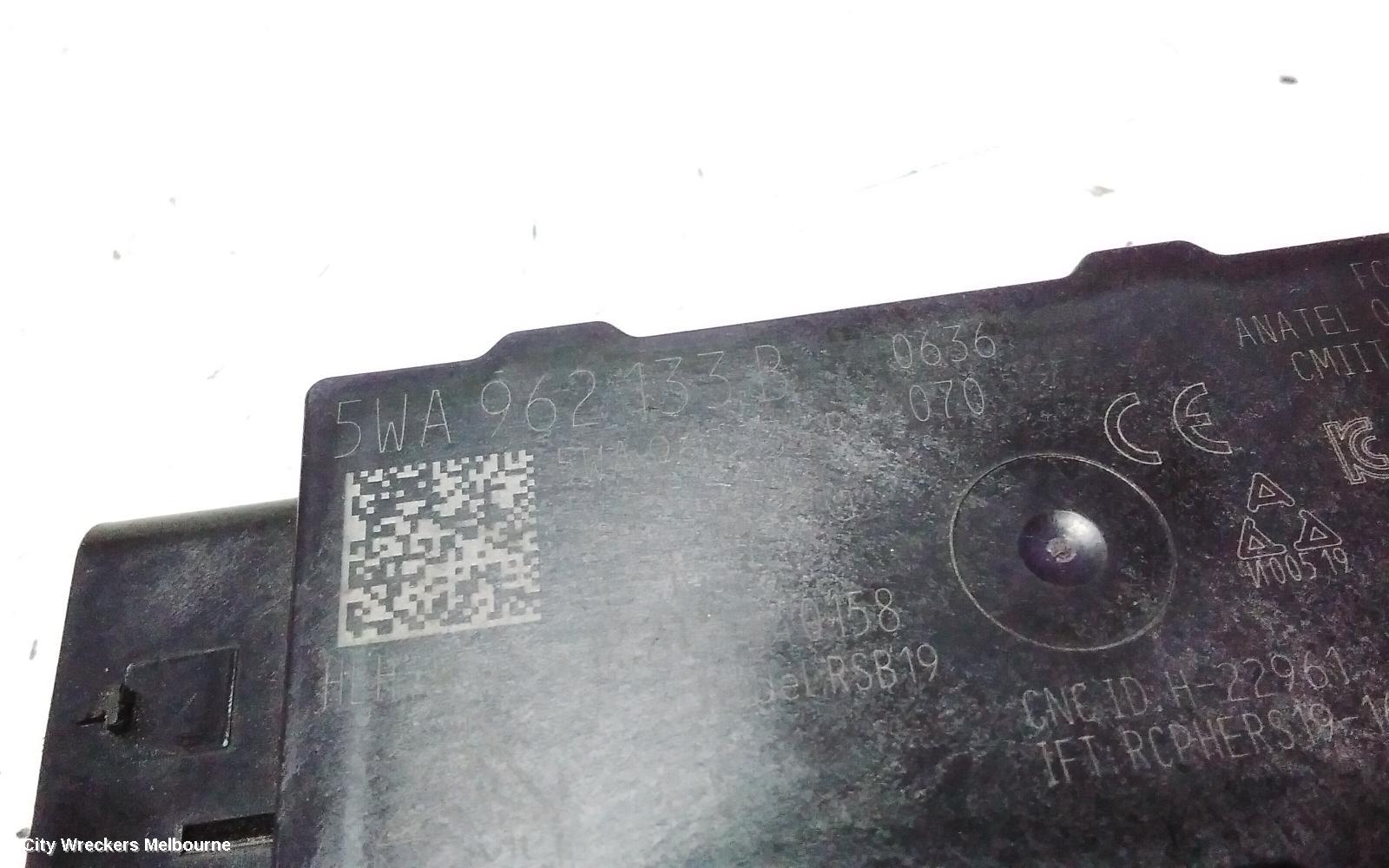 VOLKSWAGEN GOLF, GEN 8, 09/2020 ONWARDS, 5WA962133B AERIAL KEYLESS ENTRY ANTENNA: 143560