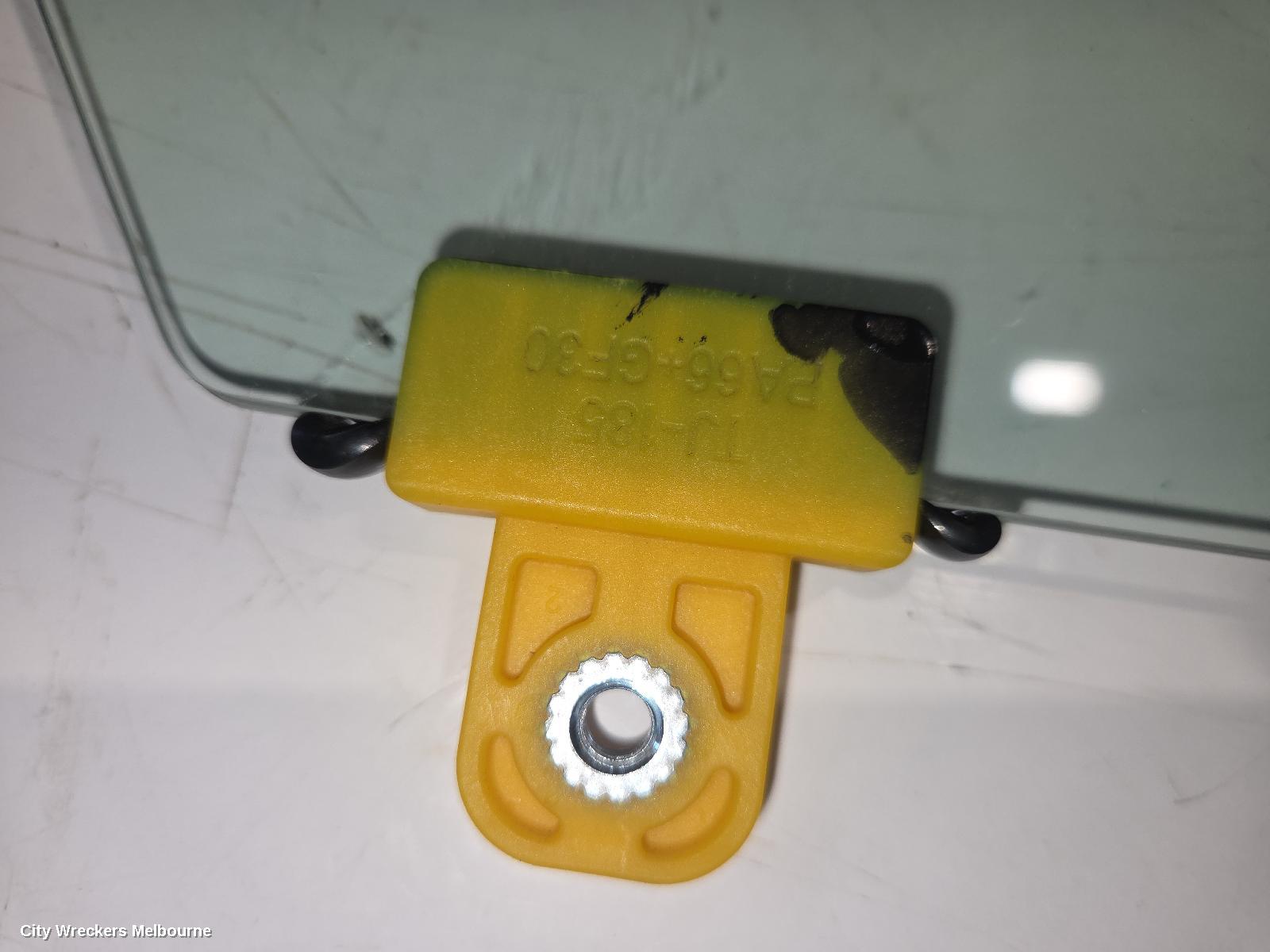 JAECOO J5 LEFT FRONT DOOR WINDOW, 1ST GEN, 08/2025 ONWARDS