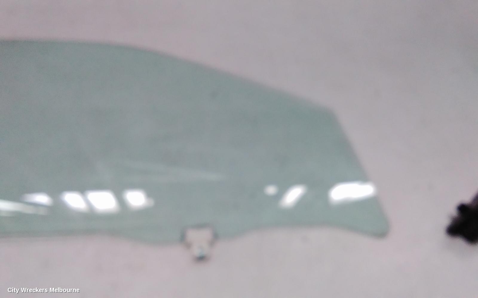 ISUZU DMAX RIGHT FRONT DOOR WINDOW, RG, 07/2020 ONWARDS