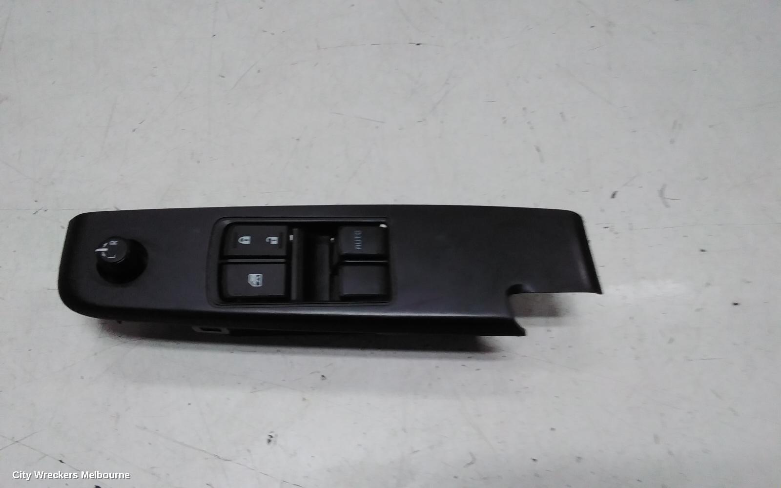 ISUZU DMAX PWR DR WIND SWITCH, RH FRONT (MASTER SWITCH), 2 DOOR, RG, 07/2020 ONWARDS