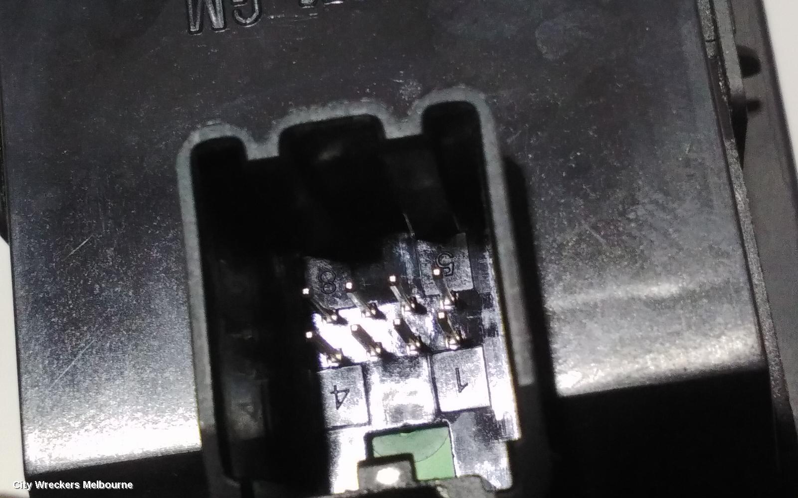 OPEL ASTRA PWR DR WIND SWITCH, RH FRONT (MASTER SWITCH), AS, 5DR HATCH/WAGON, 09/2012 - 08/2013