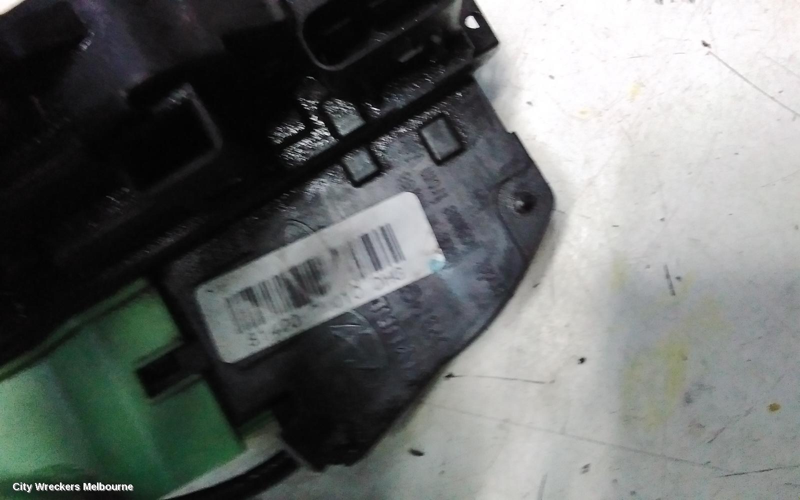 HYUNDAI I30 DOOR/BOOT/GATE LOCK, RIGHT REAR DOOR LOCK, FD, HATCH, 09/2007 - 04/2012