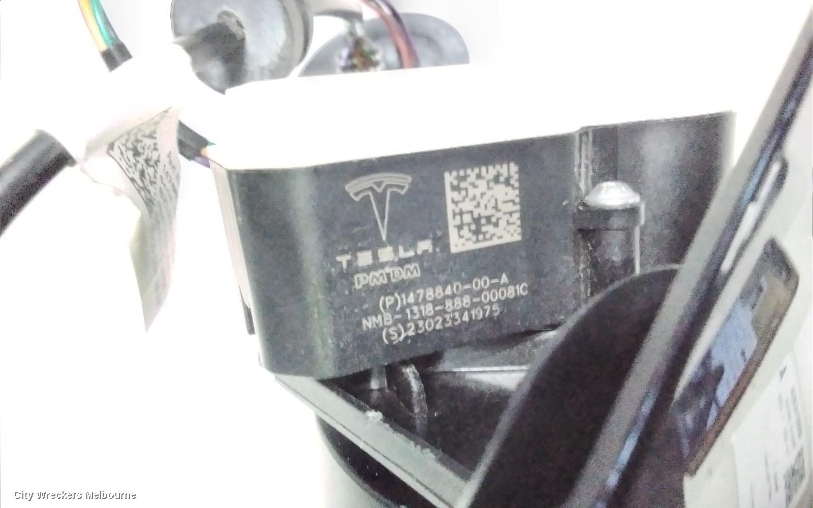 TESLA MODEL Y FUEL DOOR / FILLER, 1ST GEN, 03/2022 ONWARDS