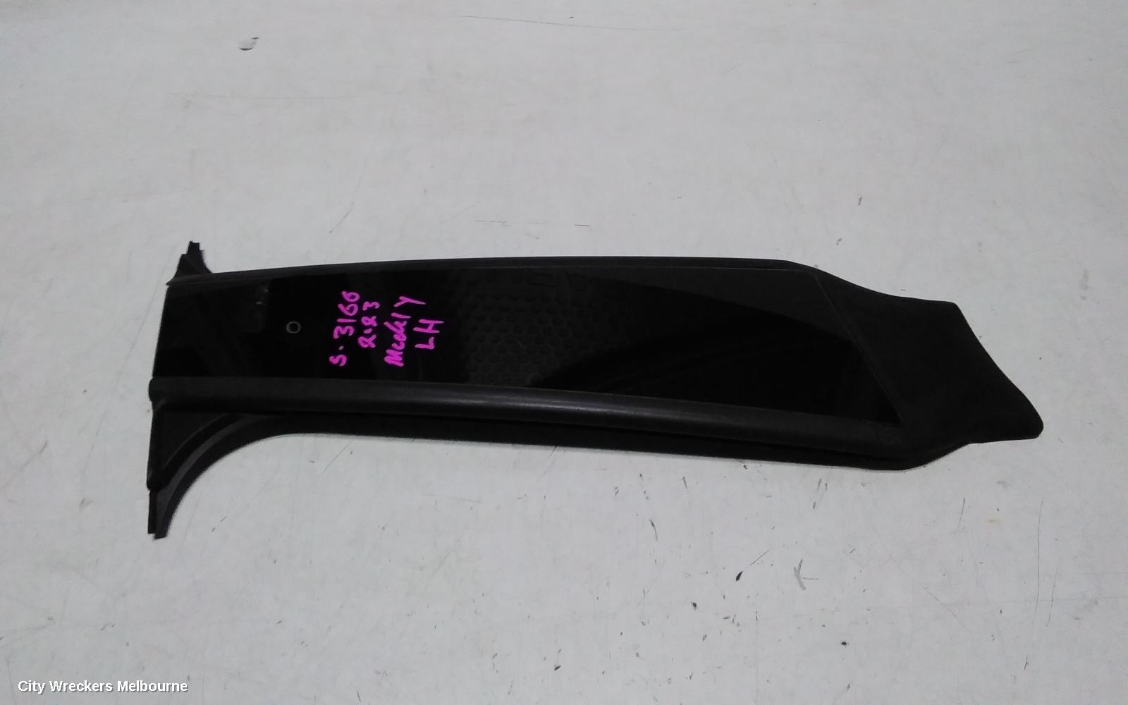 TESLA MODEL Y REVERSE CAMERA, 1ST GEN, SIDE CAMERA (LH CENTRE PILLAR), 03/2022 - 02/2025