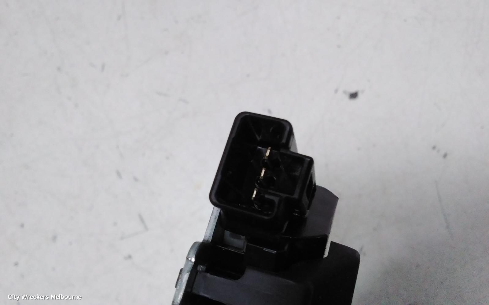TOYOTA COROLLA DOOR/BOOT/GATE LOCK, BOOTLID LOCK, 1ZRE172R, 02/2013 - 06/2019
