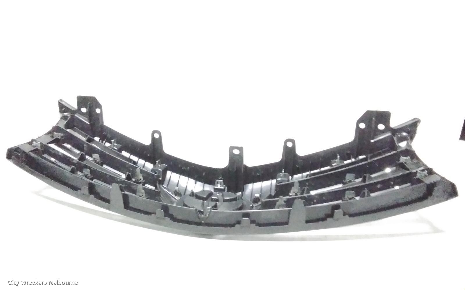 TOYOTA COROLLA GRILLE, RADIATOR GRILLE, ZRE172R, SEDAN, 12/2013 - 10/2016