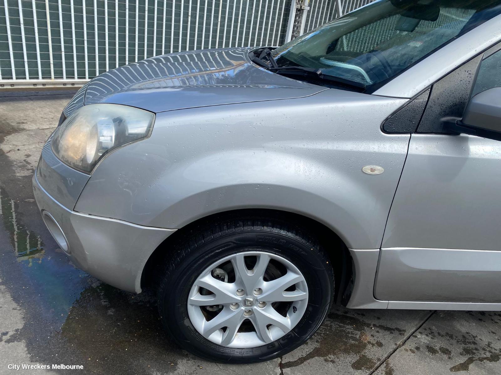 RENAULT KALEOS RIGHT FRONT DOOR, H45, 09/2008 - 04/2016