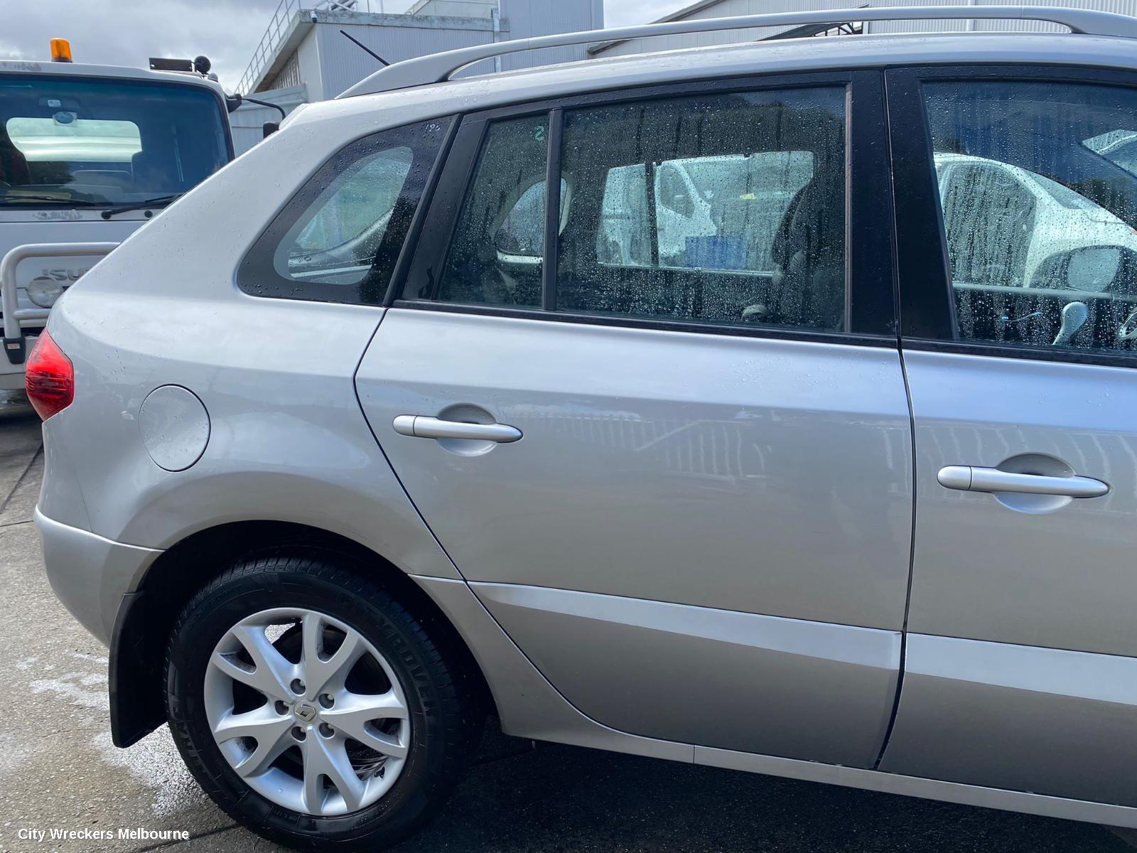 RENAULT KALEOS RIGHT FRONT DOOR, H45, 09/2008 - 04/2016