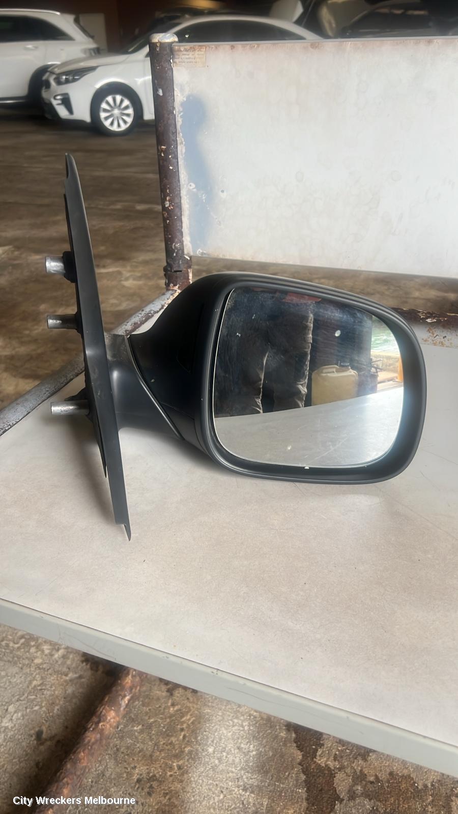 VOLKSWAGEN TRANSPORTER RIGHT DOOR MIRROR, T6, POWER FOLD, BLACK, VAN, 07/2015 - 08/2024
