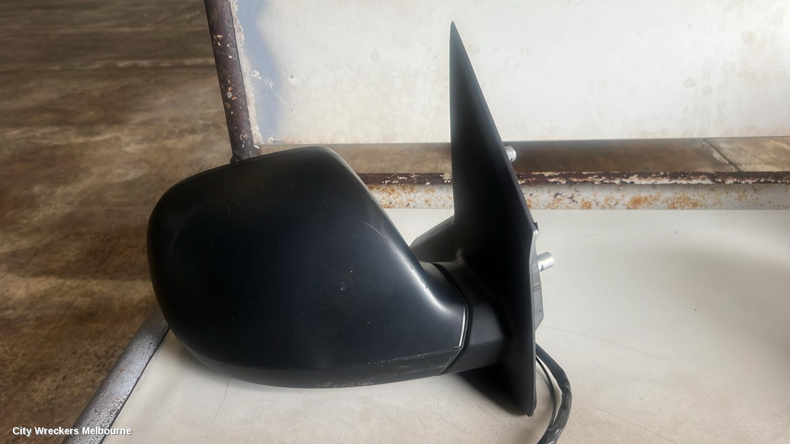 VOLKSWAGEN TRANSPORTER RIGHT DOOR MIRROR, T6, POWER FOLD, BLACK, VAN, 07/2015 - 08/2024