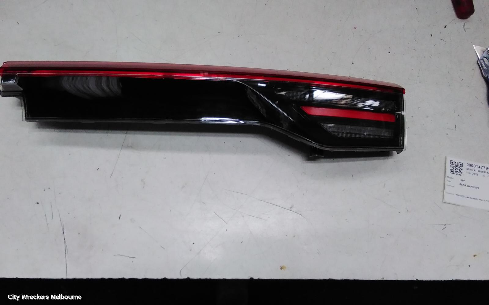 HONDA HRV REAR GARNISH, TAILGATE LAMP (RH SIDE), W/ LED TYPE, RV, 03/2024 ONWARDS