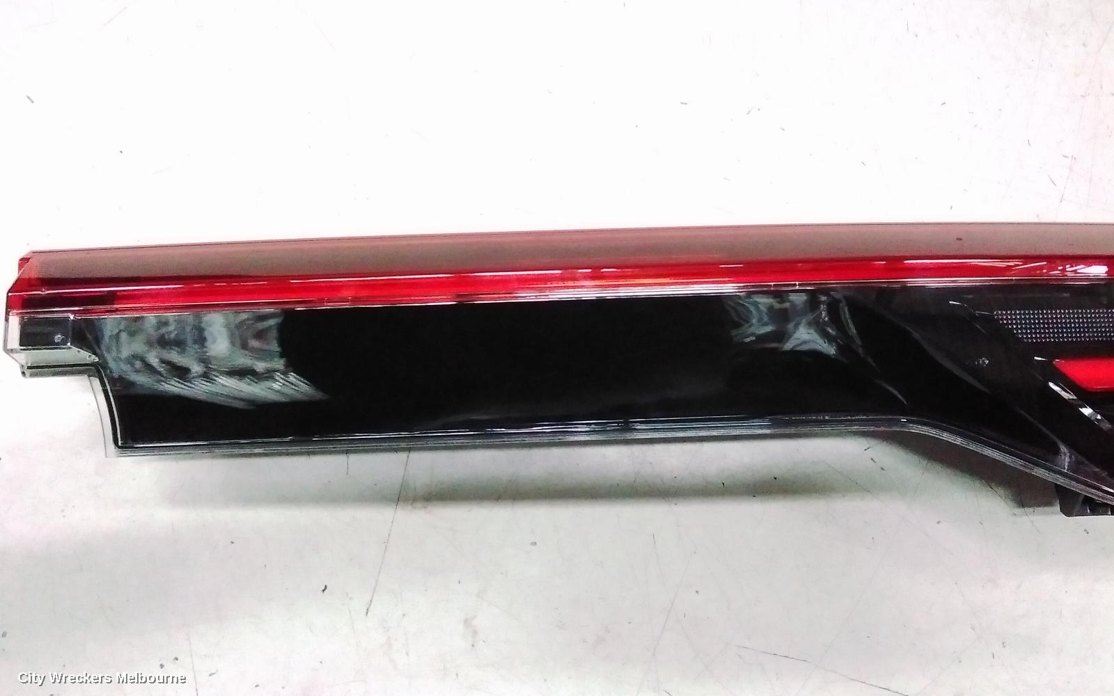 HONDA HRV REAR GARNISH, TAILGATE LAMP (RH SIDE), W/ LED TYPE, RV, 03/2024 ONWARDS