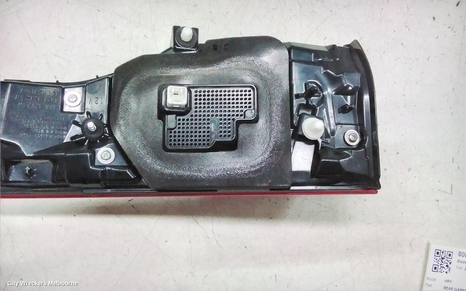 HONDA HRV REAR GARNISH, TAILGATE LAMP (RH SIDE), W/ LED TYPE, RV, 03/2024 ONWARDS