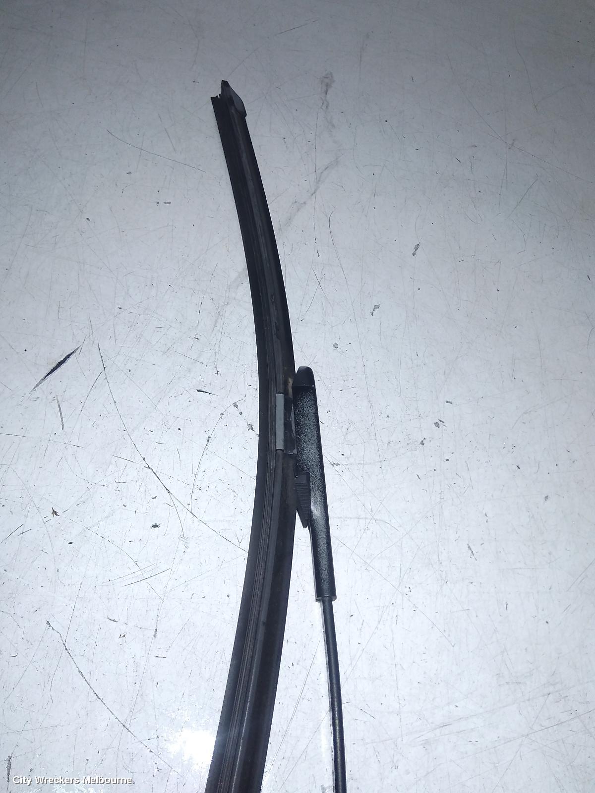 MERCEDES CLA CLASS WIPER ARM, C117, PAIR, 10/2013 - 02/2019