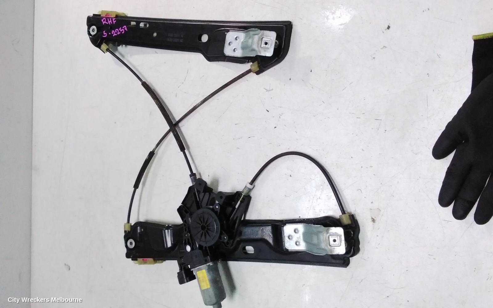 LAND ROVER RANGEROVER EVOQUE RIGHT FRONT WINDOW REG/MOTOR, DOOR REG ASSY (REG AND MOTOR), 5DR, L538, 11/2011 - 01/2019
