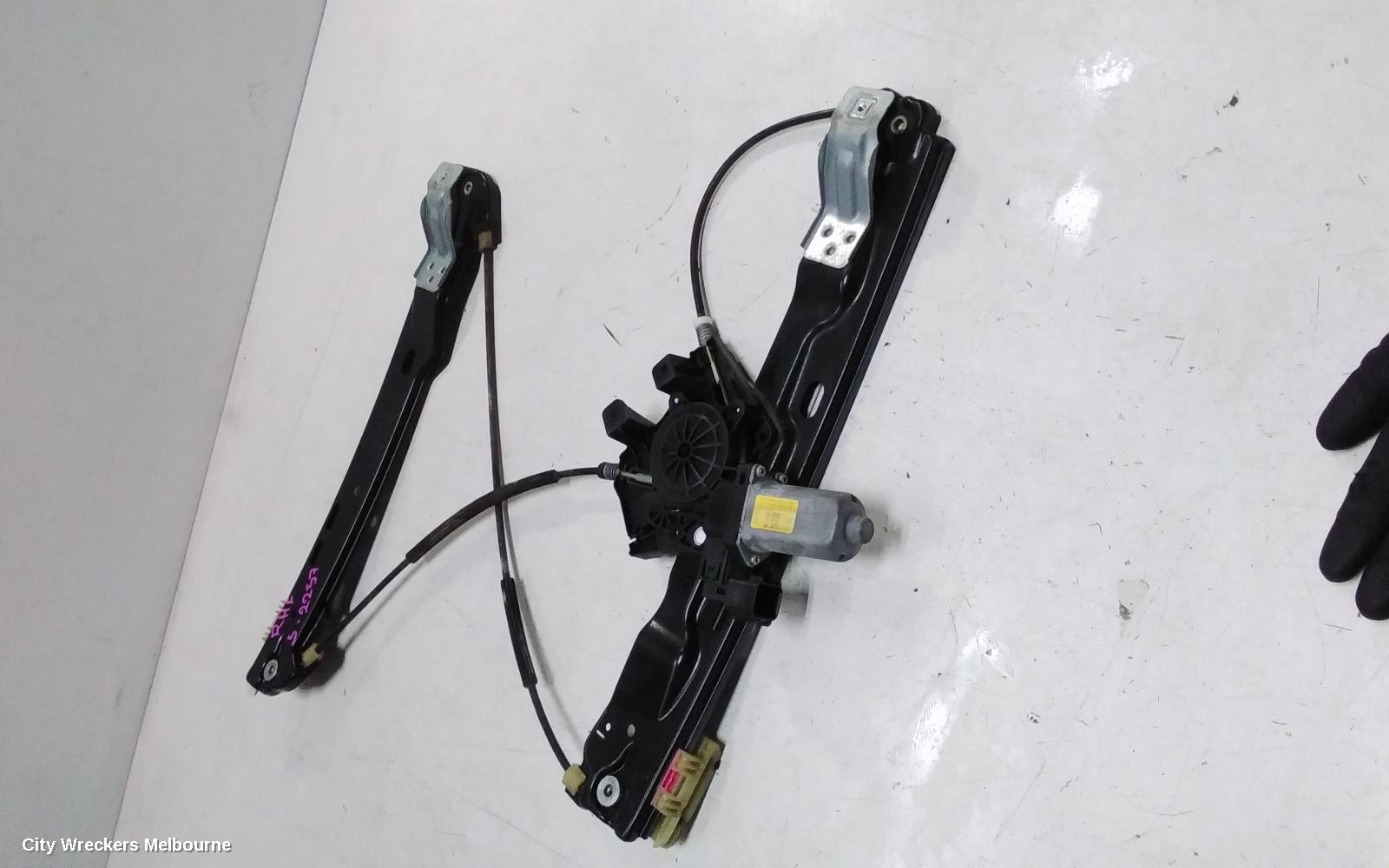 LAND ROVER RANGEROVER EVOQUE RIGHT FRONT WINDOW REG/MOTOR, DOOR REG ASSY (REG AND MOTOR), 5DR, L538, 11/2011 - 01/2019