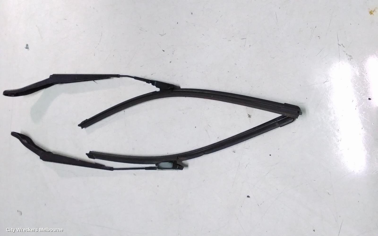 LAND ROVER RANGEROVER EVOQUE WIPER ARM, L538, PAIR, 11/2011 - 01/2019