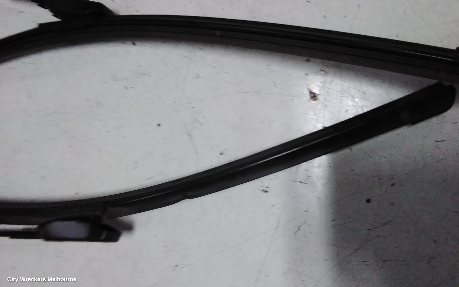 LAND ROVER RANGEROVER EVOQUE WIPER ARM, L538, PAIR, 11/2011 - 01/2019