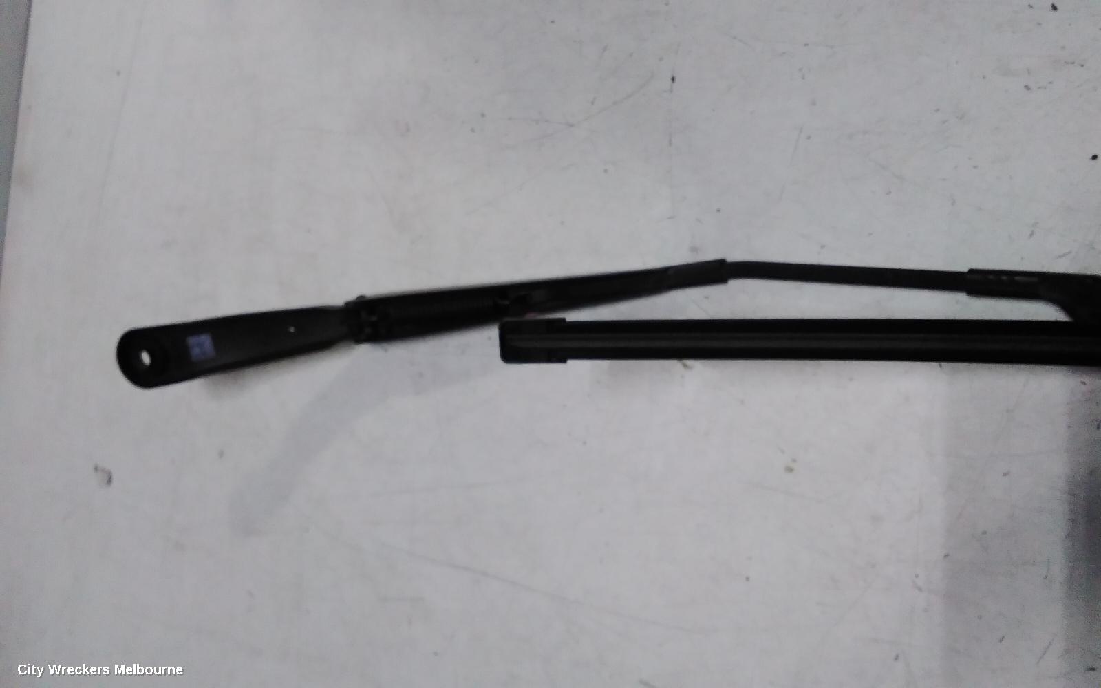 LAND ROVER RANGEROVER EVOQUE WIPER ARM, L538, PAIR, 11/2011 - 01/2019