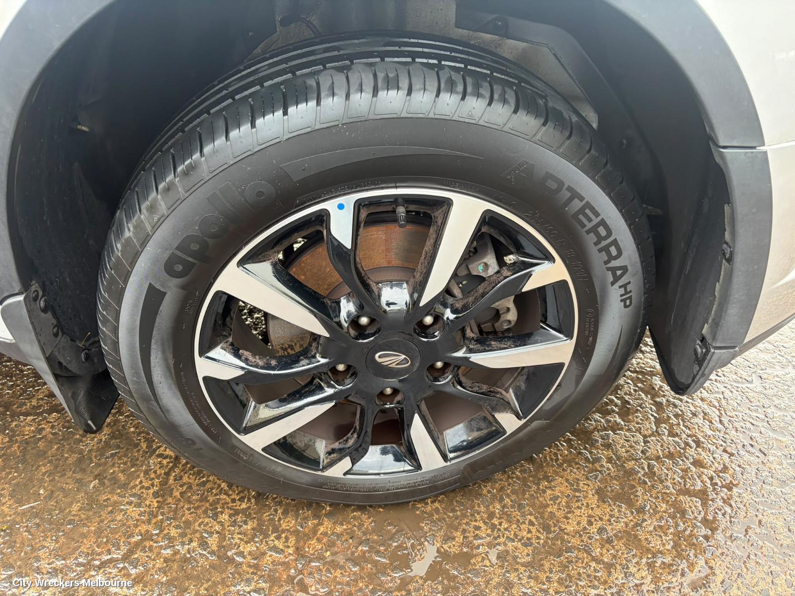 MAHINDRA XUV500 WHEEL MAG, FACTORY, 18X8IN, 10 SPOKE, BLACK/GREY, W6/W8/W10, 03/2018 - 12/2022
