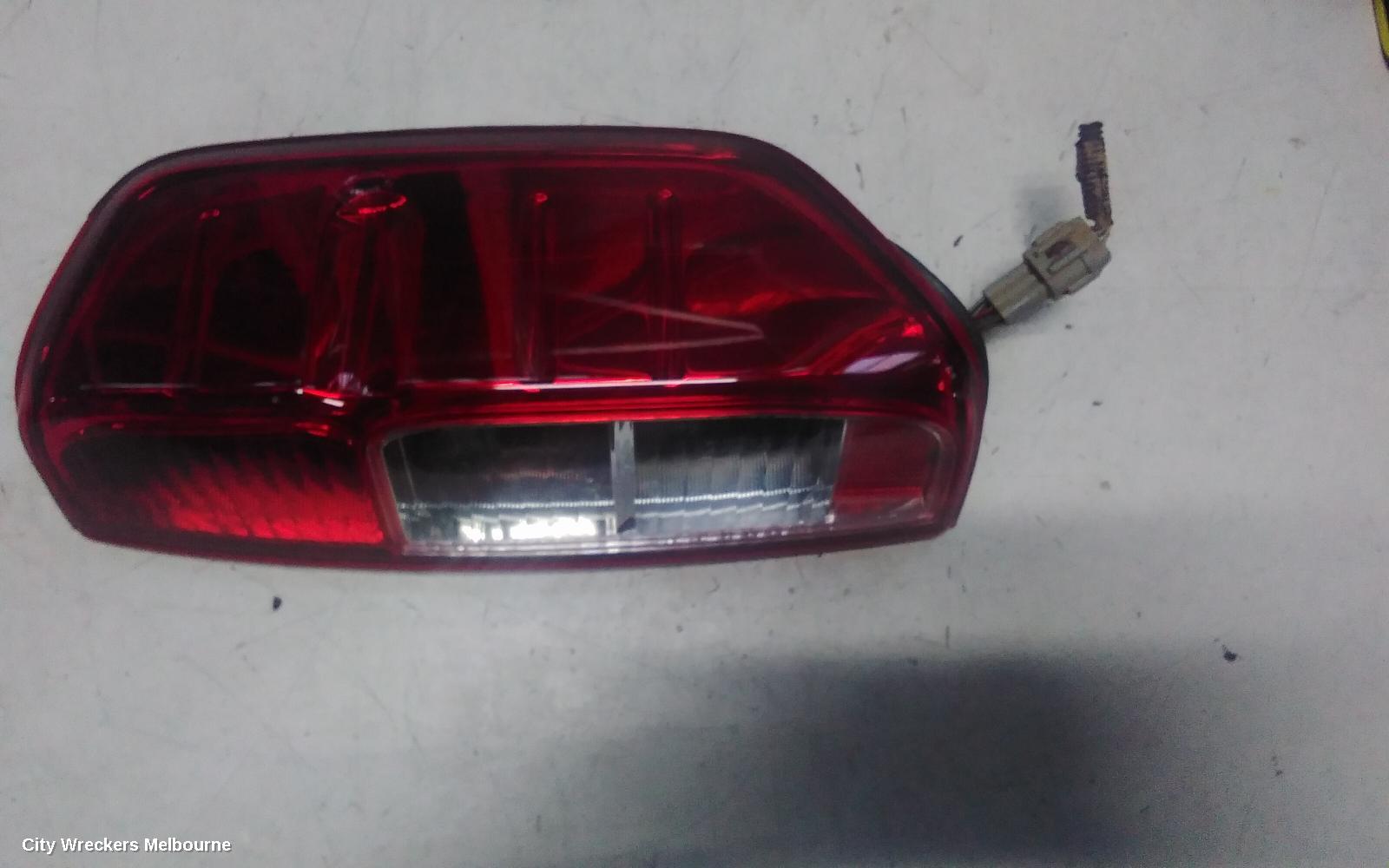 NISSAN NAVARA RIGHT TAILLIGHT, D40 (VIN MNT), UTE BACK, 09/2005 - 08/2015