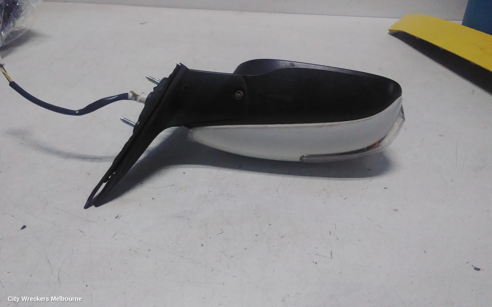 TOYOTA AURION RIGHT DOOR MIRROR, GSV40R, STANDARD TYPE, 10/2006 - 03/2012