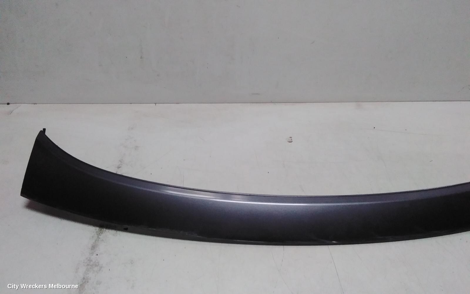 CHERY OMODA 5 REAR GARNISH, T34/T19C, TAILGATE LAMP (CENTRE), W/ LED TYPE, OMODA BADGE, 12/2022 ONWARDS
