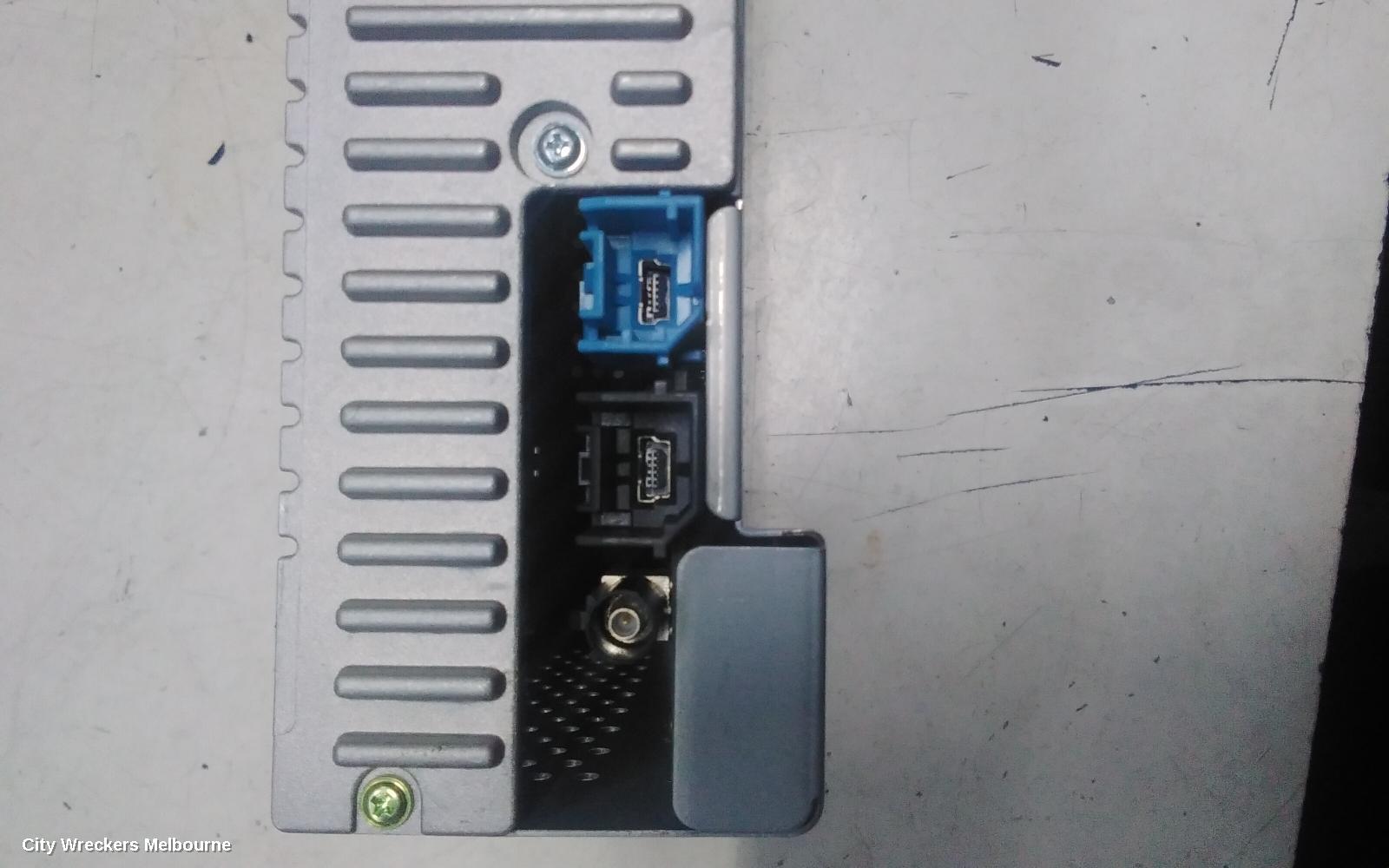 HOLDEN EQUINOX, EQ, 09/2017 - 12/2020, RADIO RECEIVER, P/N 42532873: 143982