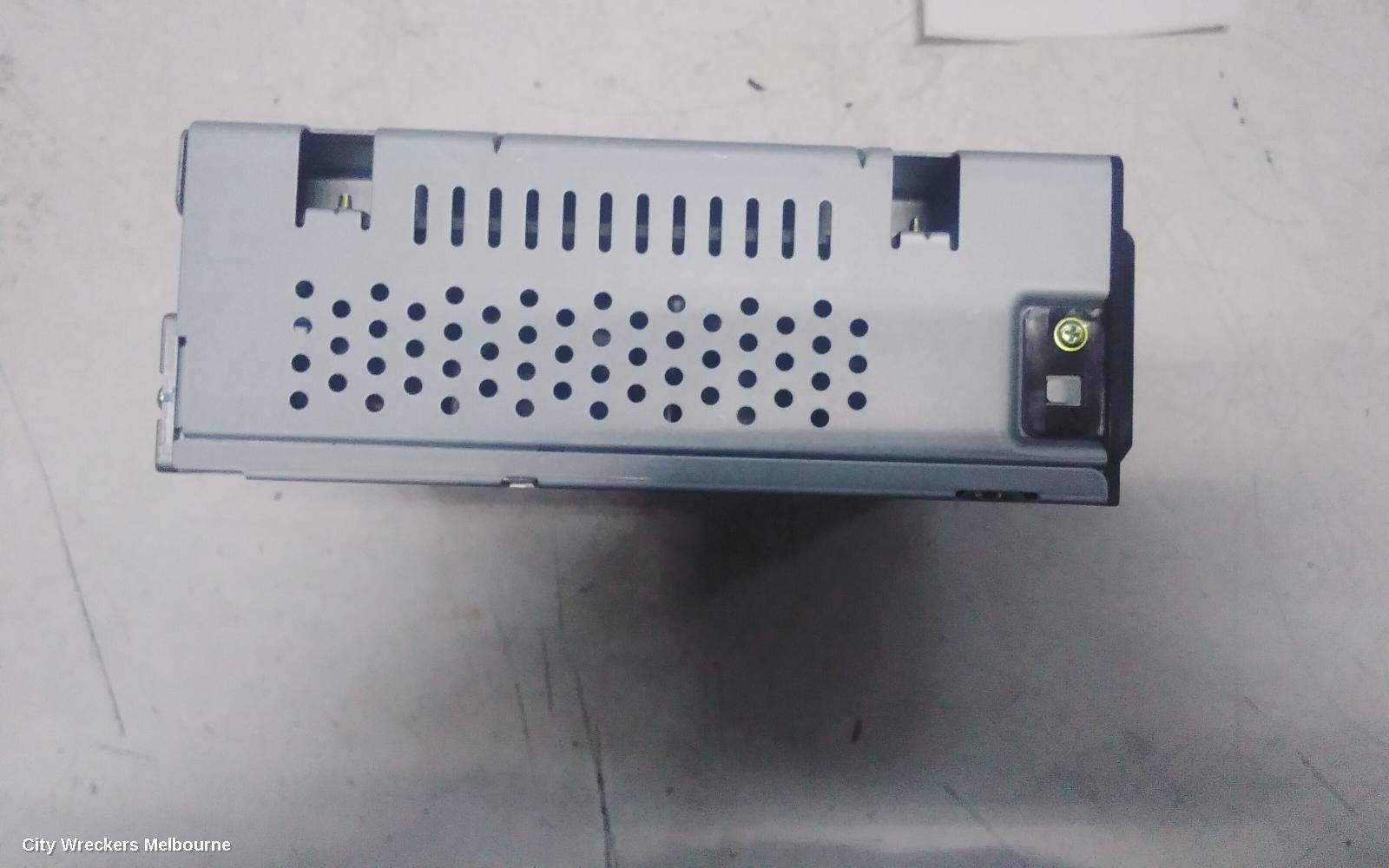 HOLDEN EQUINOX, EQ, 09/2017 - 12/2020, RADIO RECEIVER, P/N 42532873: 143982