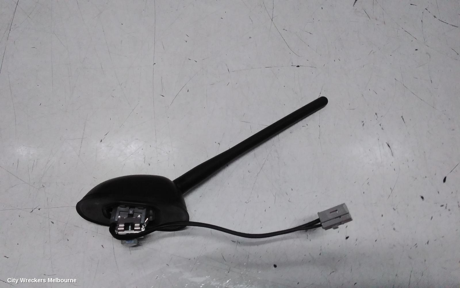 SUZUKI SWIFT ANTENNA, FZ, ROOF MOUNT, 08/2010 - 03/2017