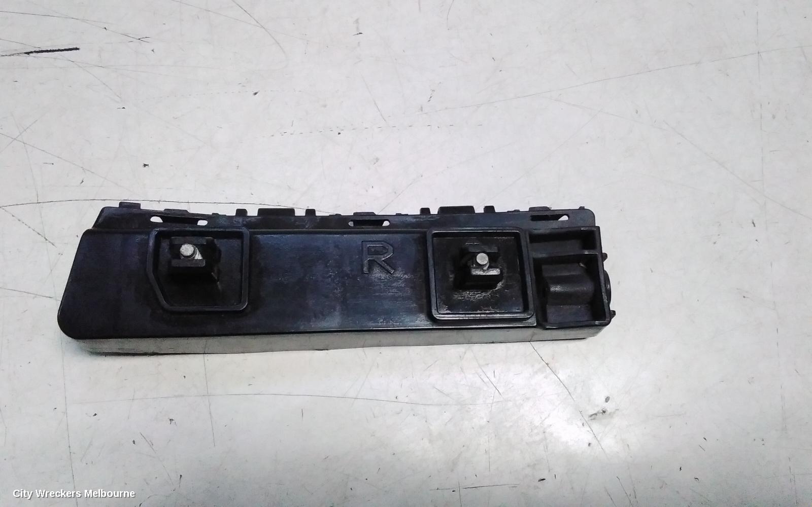 HONDA ACCORD, 8TH GENERATION 02/2008 - 04/2013, RHF BAR RETAINER : 145077
