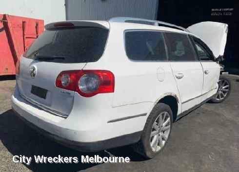 VOLKSWAGEN PASSAT LEFT FRONT DOOR, 3C/MK6 B6, SEDAN/WAGON, 03/2006 - 09/2010