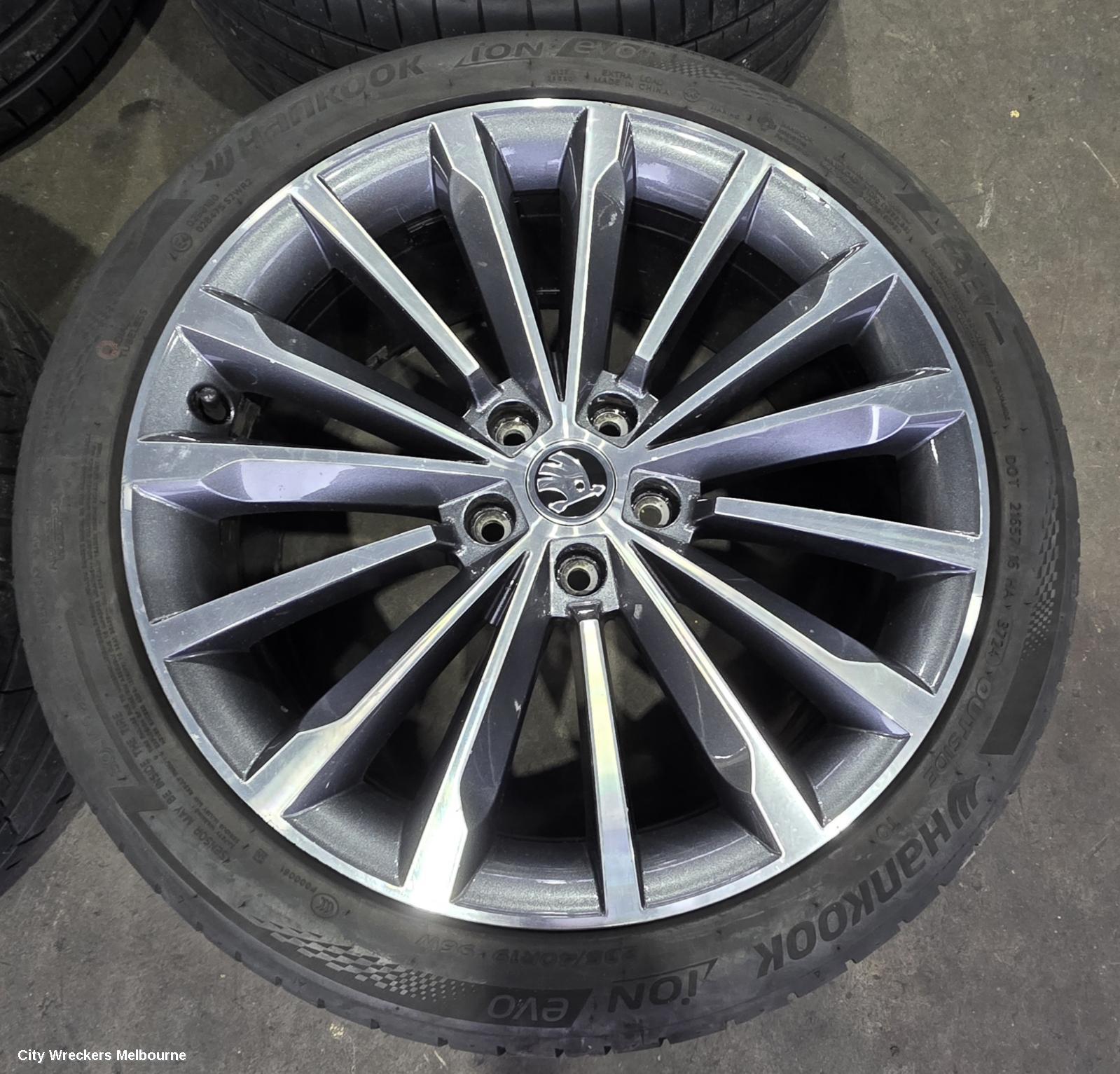 SKODA SUPERB WHEEL MAG, FACTORY, 19X8.0IN, MULTI SPOKE, PHOENIX, NP, 03/2016 ONWARDS