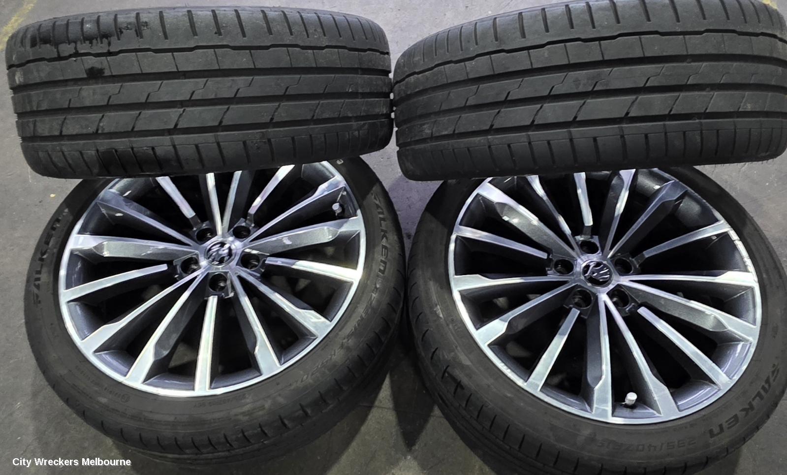 SKODA SUPERB WHEEL MAG, FACTORY, 19X8.0IN, MULTI SPOKE, PHOENIX, NP, 03/2016 ONWARDS