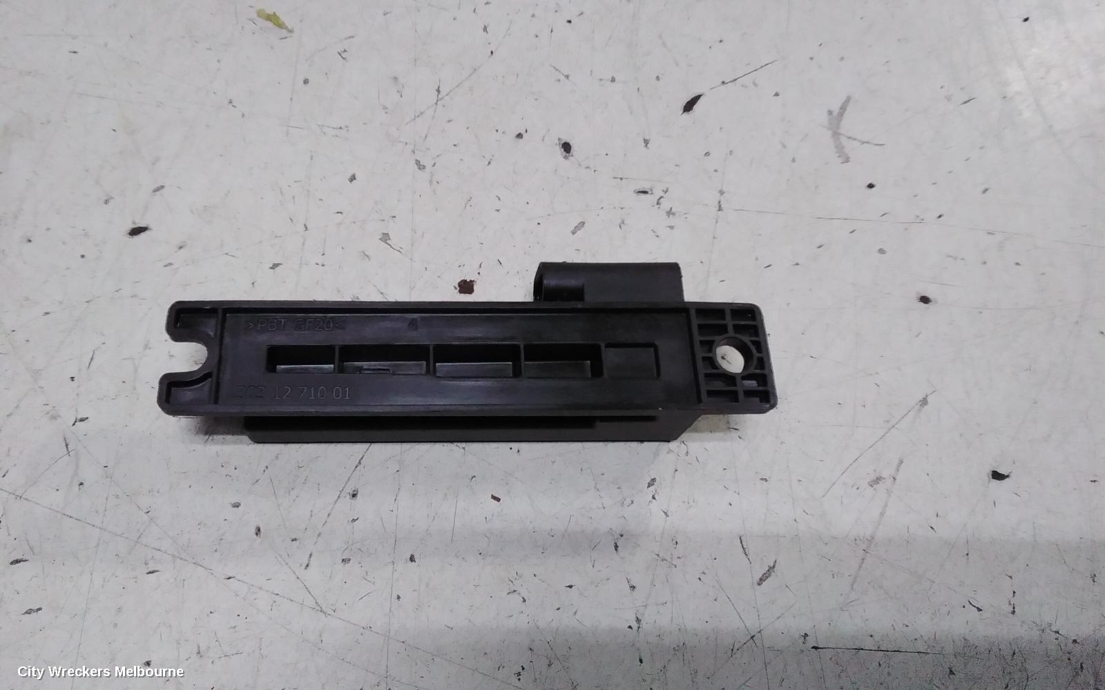 LAND ROVER RANGEROVER EVOQUE, L538, 11/2011 - 01/2019, AH42-15K603-AA  KEYLESS ENTRY ANTENNA/RECEIVER MODULE : 144276