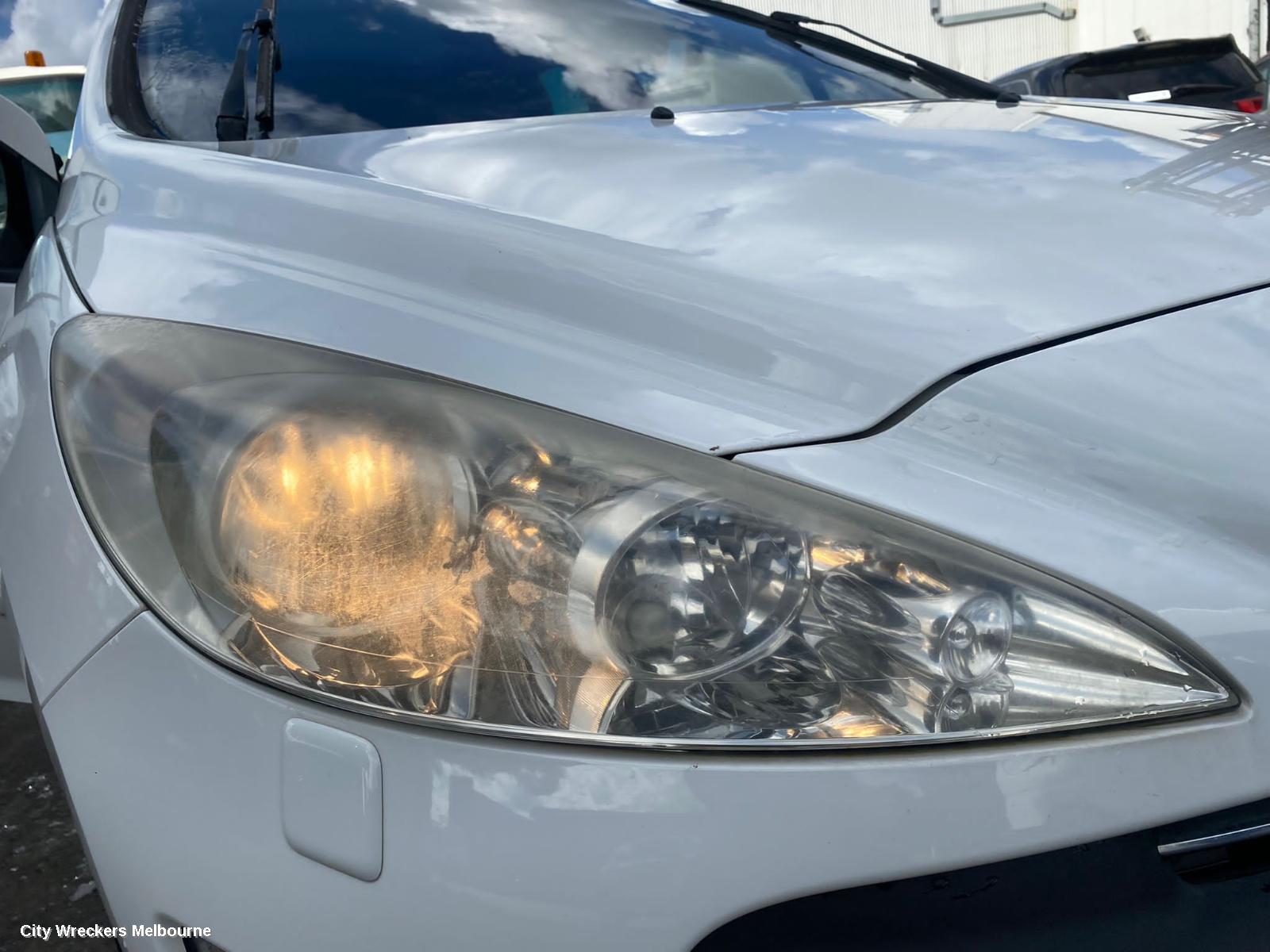 PEUGEOT 308 LEFT FRONT DOOR WINDOW, T7, HATCH/WAGON, 09/2007 - 12/2013