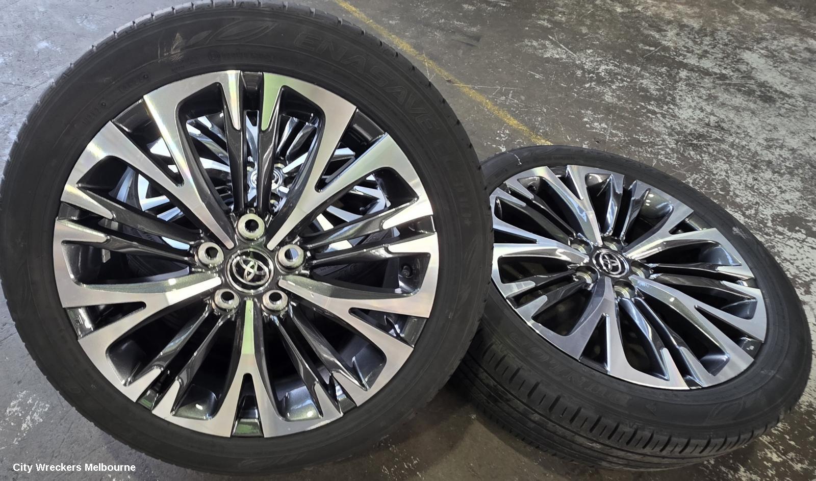TOYOTA YARIS CROSS WHEEL MAG, FACTORY, 18X7IN, 5 Y SPOKE, BI-COLOUR, XP210, 06/2020 ONWARDS