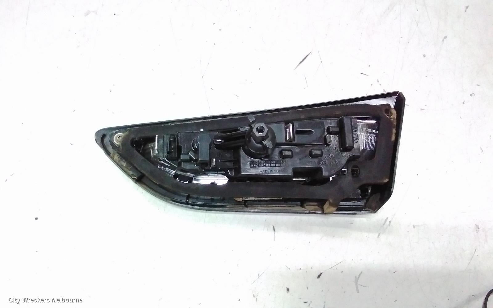 HOLDEN ASTRA REAR GARNISH, TAILGATE LAMP (LH SIDE), BK, 5DR HATCH, R/RS, NON LED TYPE, 09/2016 ONWARDS
